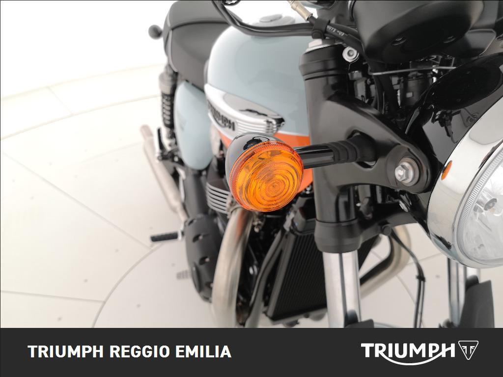 TRIUMPH Bonneville 900 T100 
