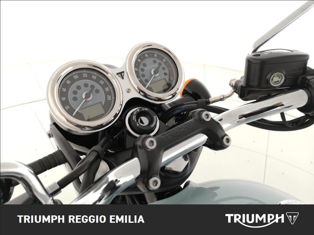 TRIUMPH Bonneville 900 T100 
