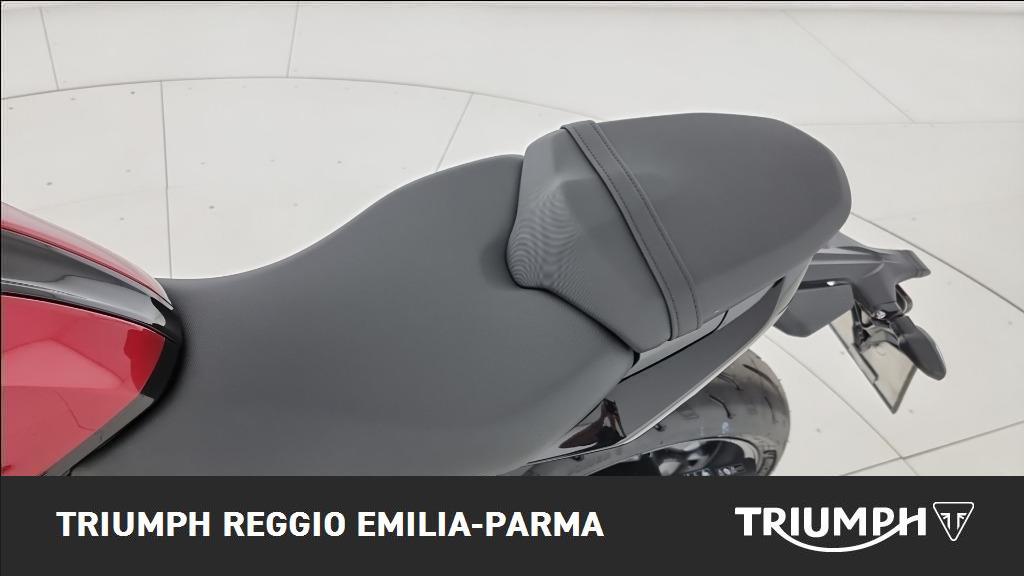 TRIUMPH Daytona 660 Abs
