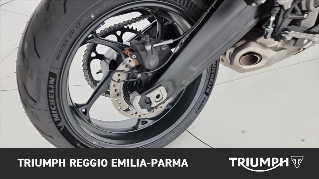 TRIUMPH Daytona 660 Abs