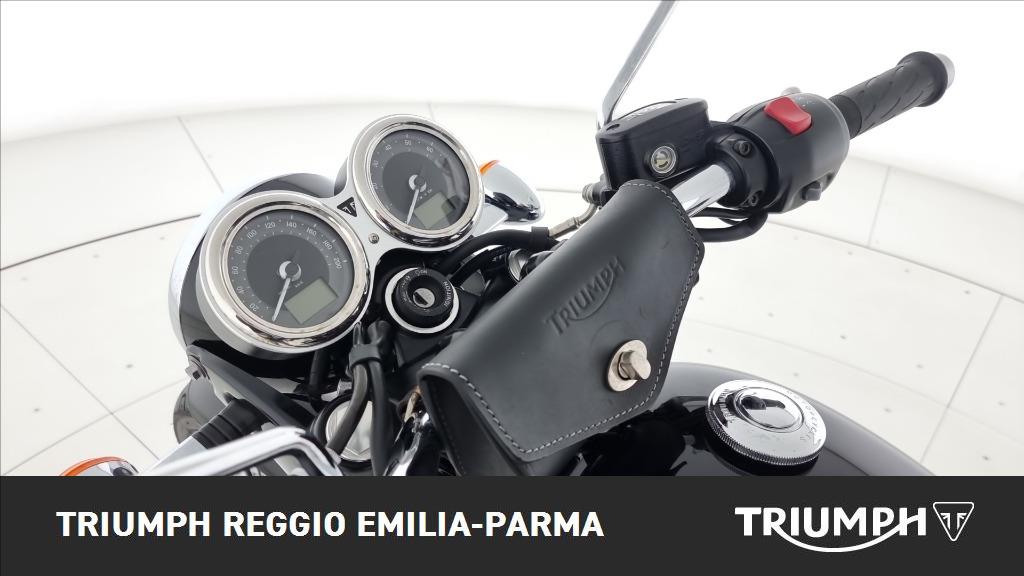 TRIUMPH Bonneville 900 T100 