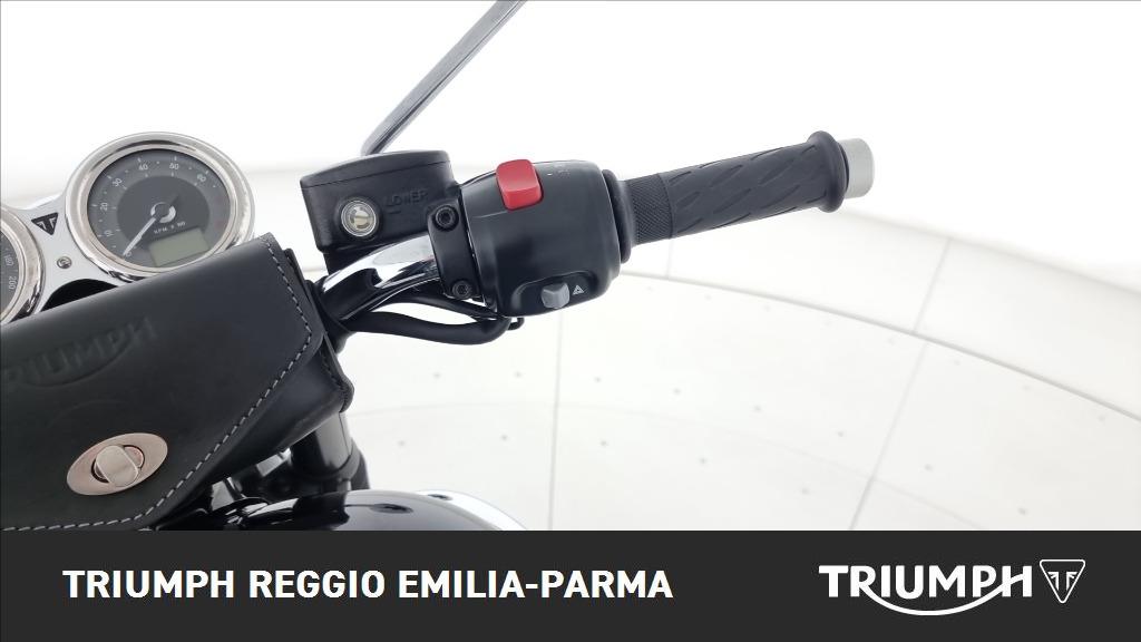 TRIUMPH Bonneville 900 T100 