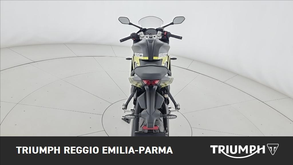 TRIUMPH Daytona 660 Abs