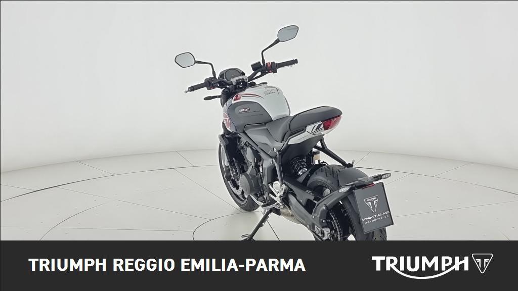 TRIUMPH Trident 660 Triple Tribute Abs
