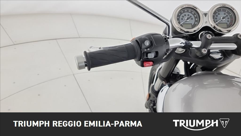 TRIUMPH Bonneville 900 T100 Aluminium/Baja Orange E5+