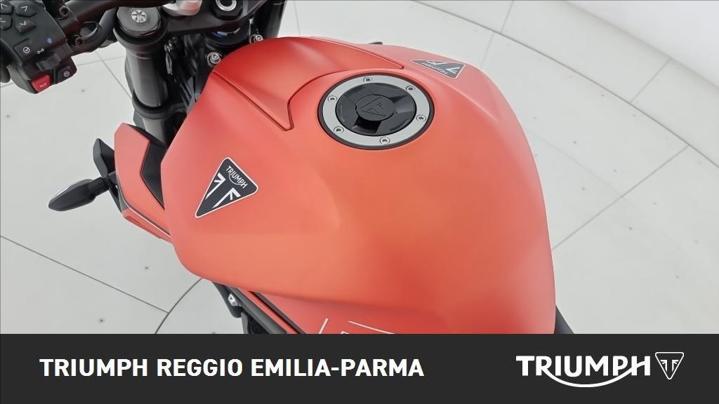 TRIUMPH Street Triple 675 R