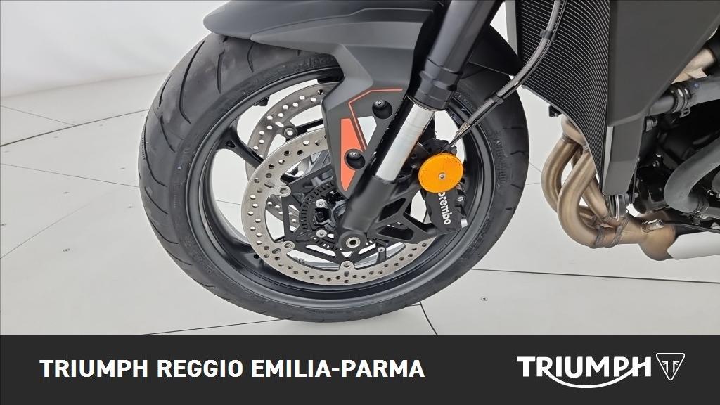 TRIUMPH Street Triple 675 R