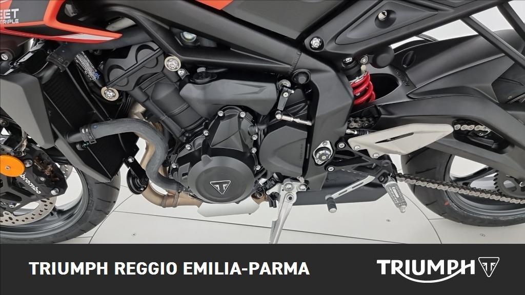 TRIUMPH Street Triple 675 R