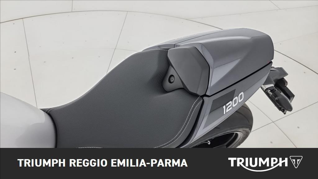 TRIUMPH Speed Triple 1200 RR Abs