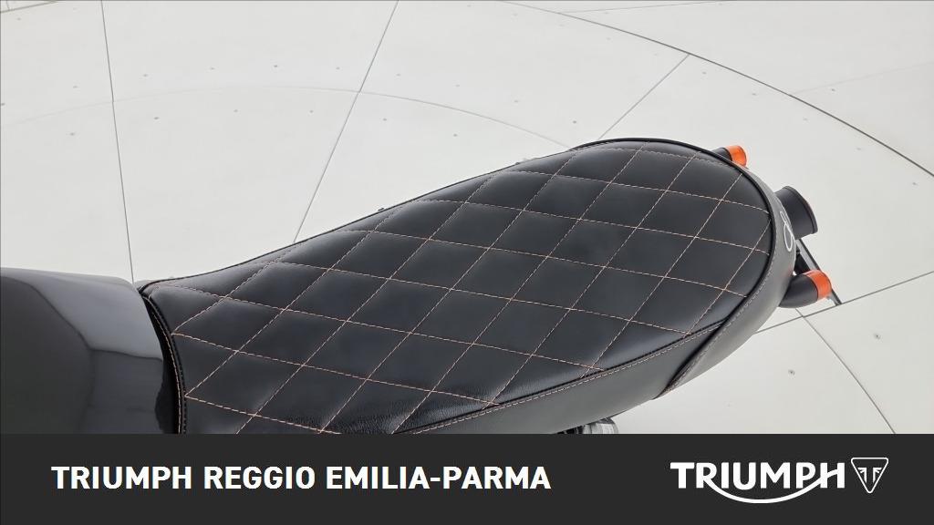 MOTO GUZZI V7 750 Stone