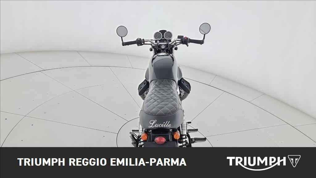 MOTO GUZZI V7 750 Stone