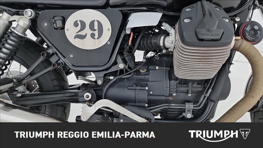 MOTO GUZZI V7 750 Stone