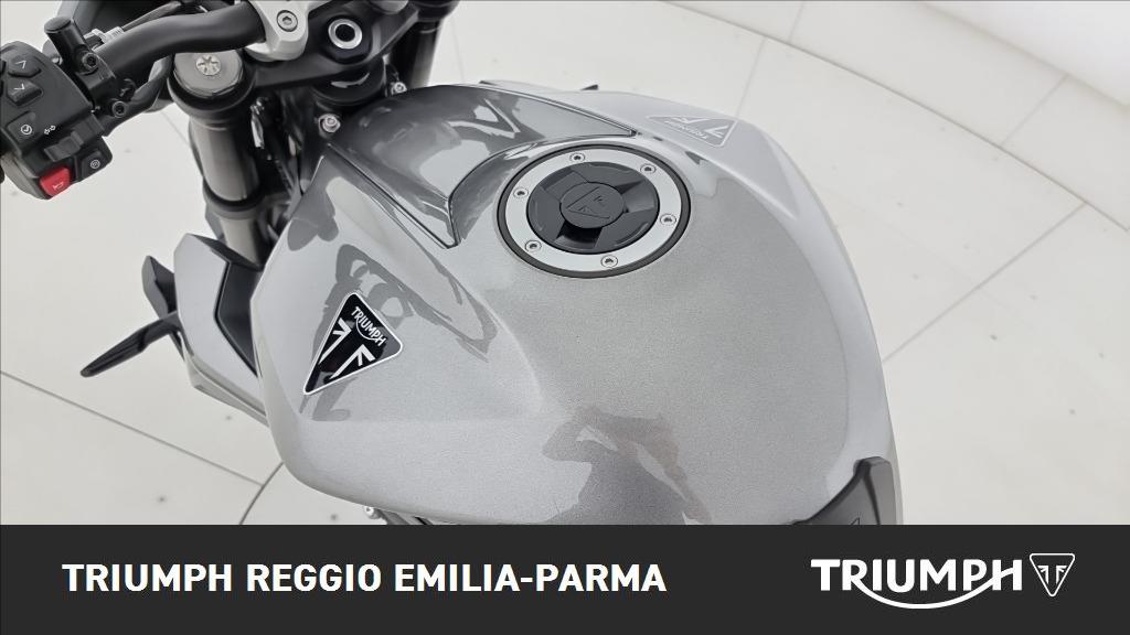 TRIUMPH Street Triple 765 R