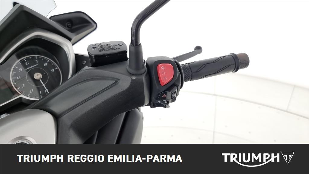 YAMAHA X-Max 300 Abs