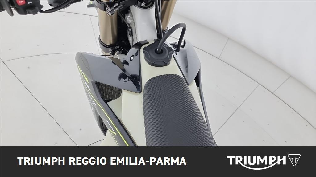 TRIUMPH TF 250 E Abs