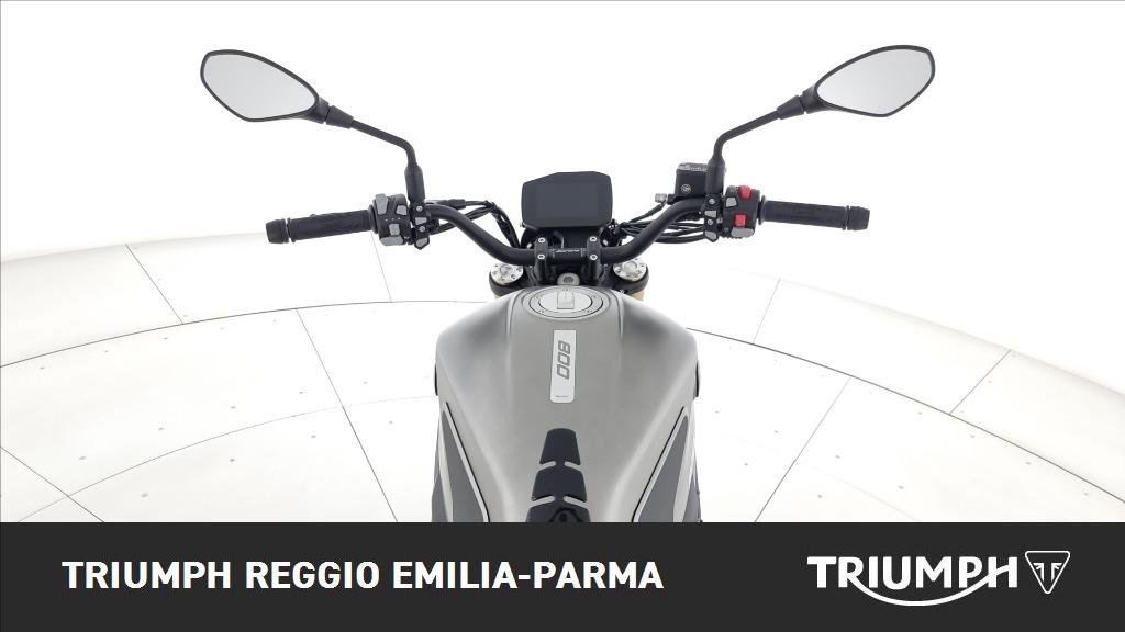 BENELLI Leoncino 800 