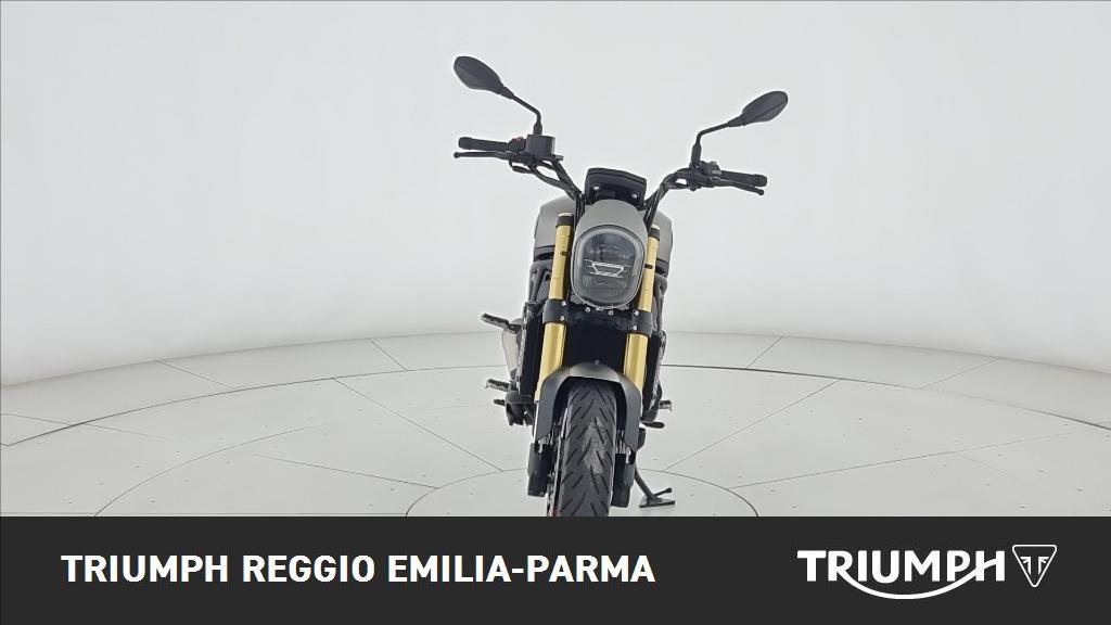 BENELLI Leoncino 800 