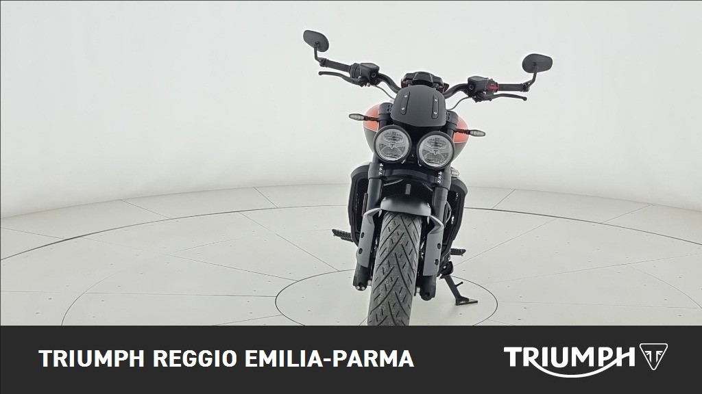TRIUMPH Rocket III 2500 Storm R