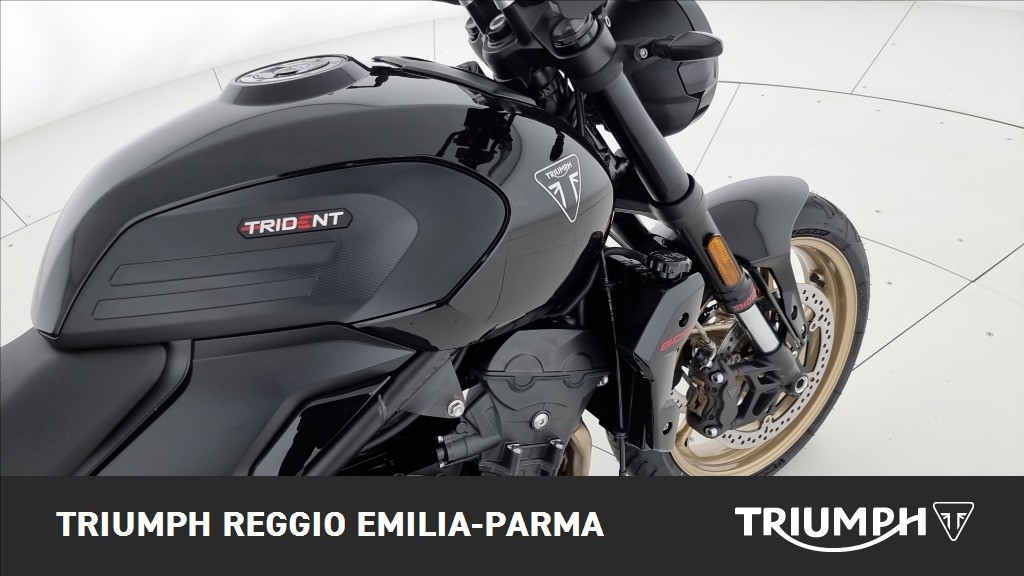 TRIUMPH Trident 800 Jet Black Abs