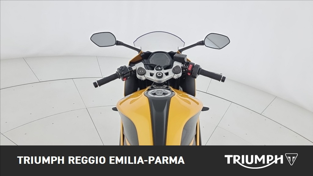 TRIUMPH Daytona 660 Abs