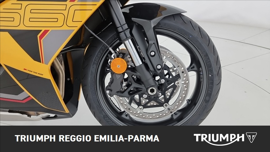 TRIUMPH Daytona 660 Abs