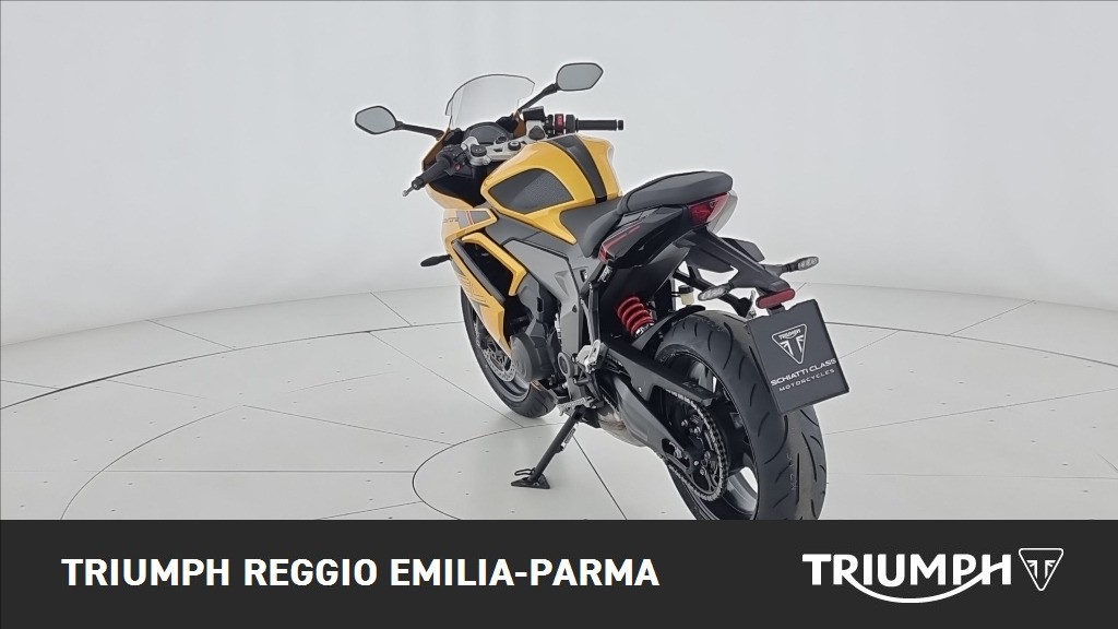 TRIUMPH Daytona 660 Abs