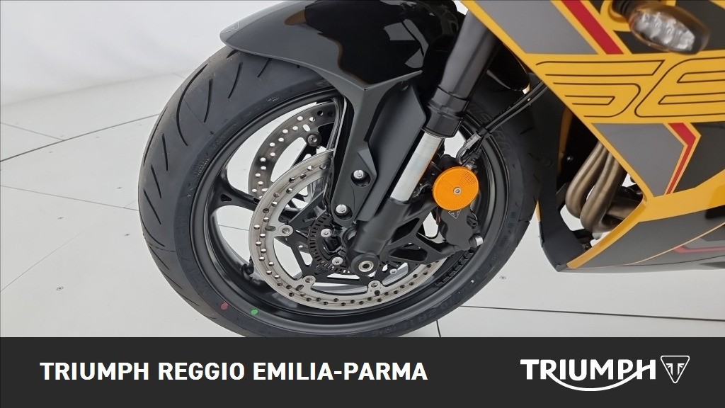 TRIUMPH Daytona 660 Abs