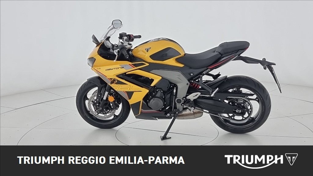 TRIUMPH Daytona 660 Abs