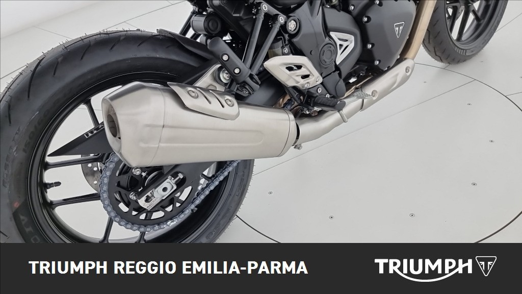 TRIUMPH Thruxton 400 Pearl Metallic White / Storm Grey Abs