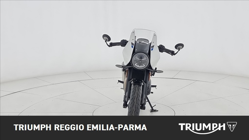 TRIUMPH Thruxton 400 Pearl Metallic White / Storm Grey Abs