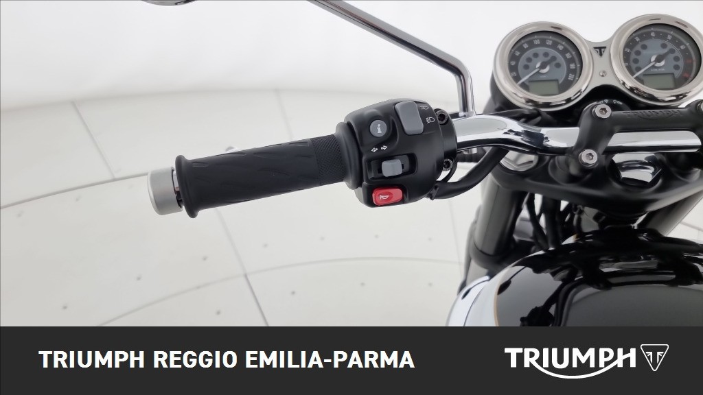 TRIUMPH Bonneville 900 T100 