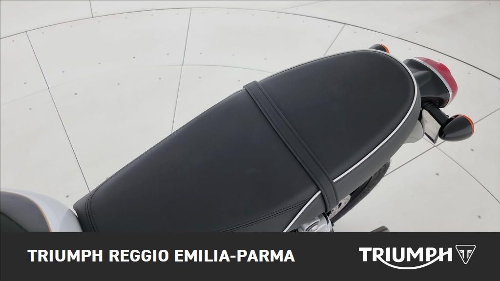 TRIUMPH Bonneville 900 T100 