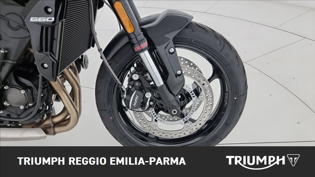 TRIUMPH Trident 660 Cosmic Yellow / Sapphire Black Abs