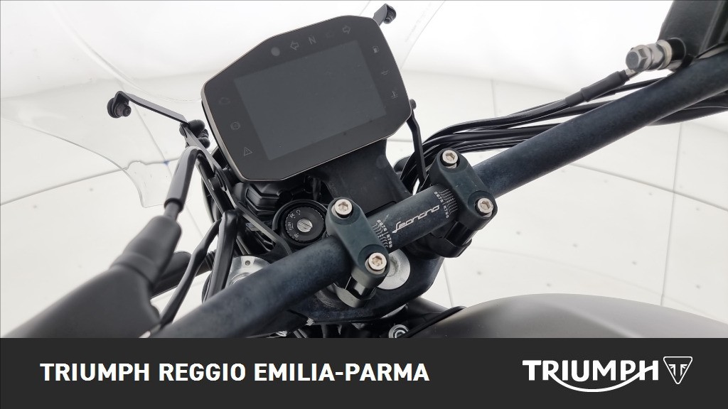 BENELLI Leoncino 800 
