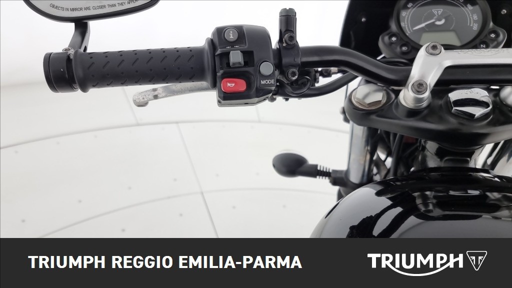 TRIUMPH Street Twin 900 