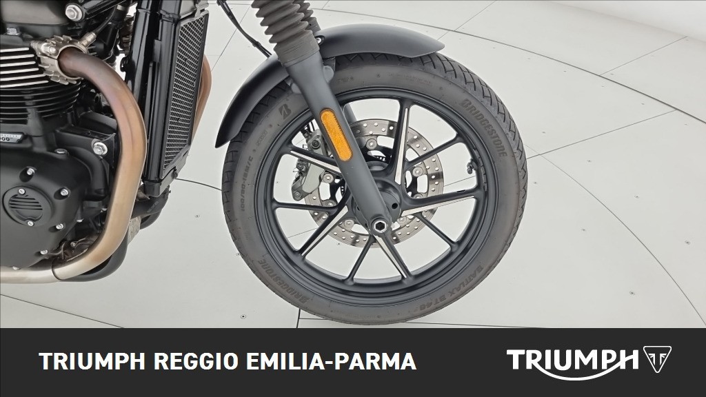 TRIUMPH Street Twin 900 