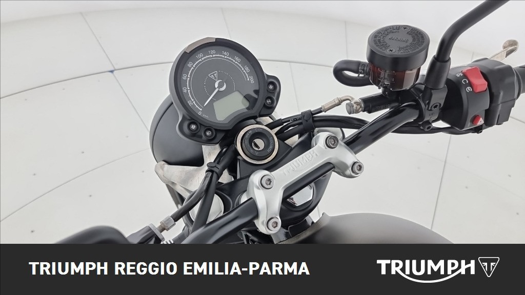TRIUMPH Street Twin 900 
