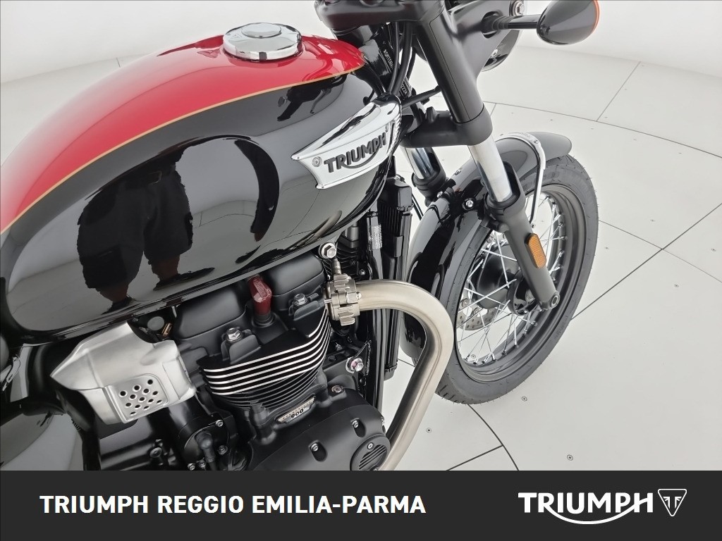 TRIUMPH Bonneville 900 T100 Jet Black / Diablo Red