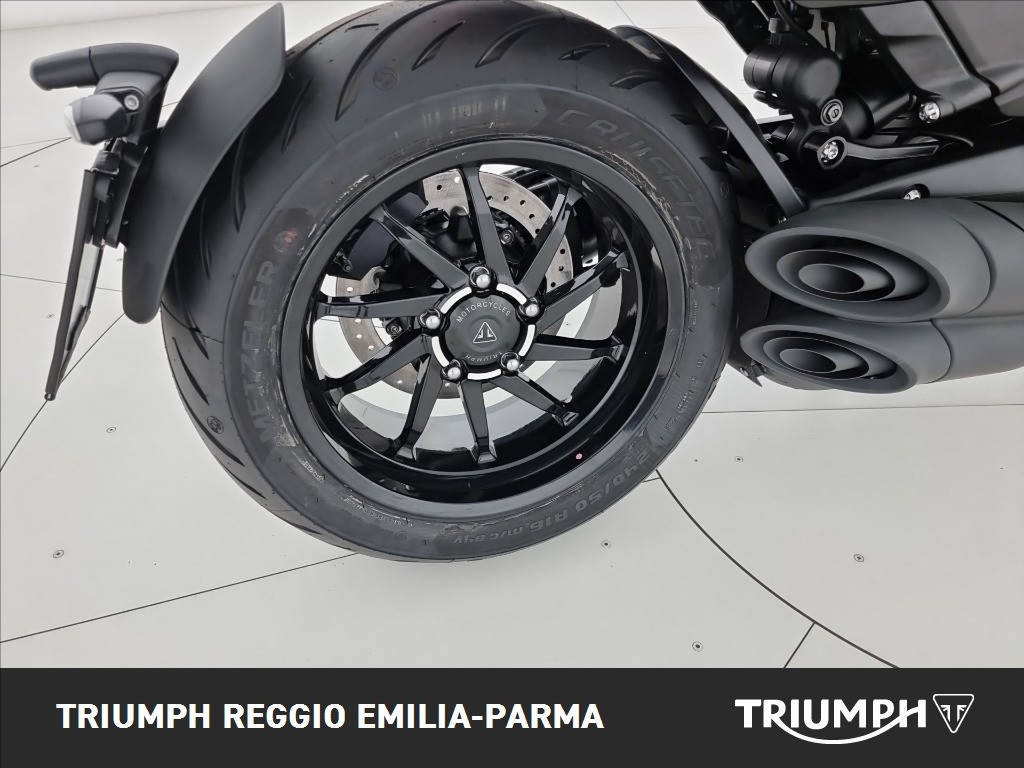 TRIUMPH Rocket III 2500 Storm GT