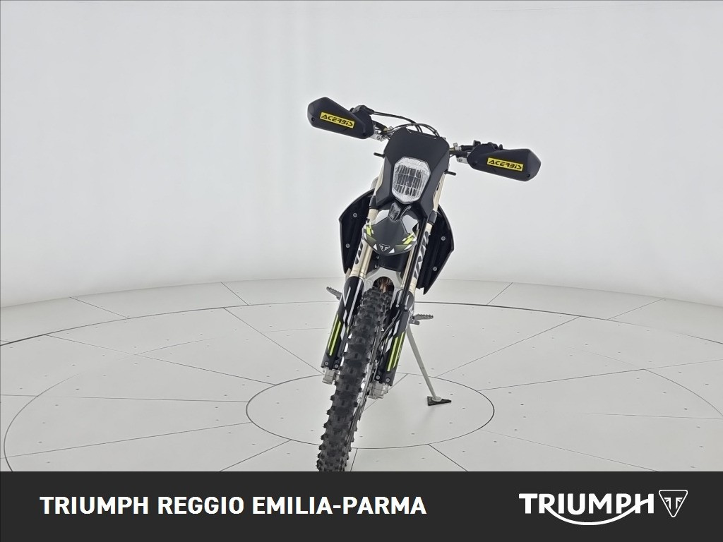 TRIUMPH TF 250 E Abs